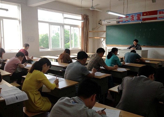 外語師生同臺(tái)競技 參加全縣中考適應(yīng)性考試