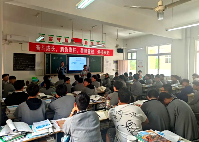 觀點碰撞，哲學思辨——高二政治組特色教學活動